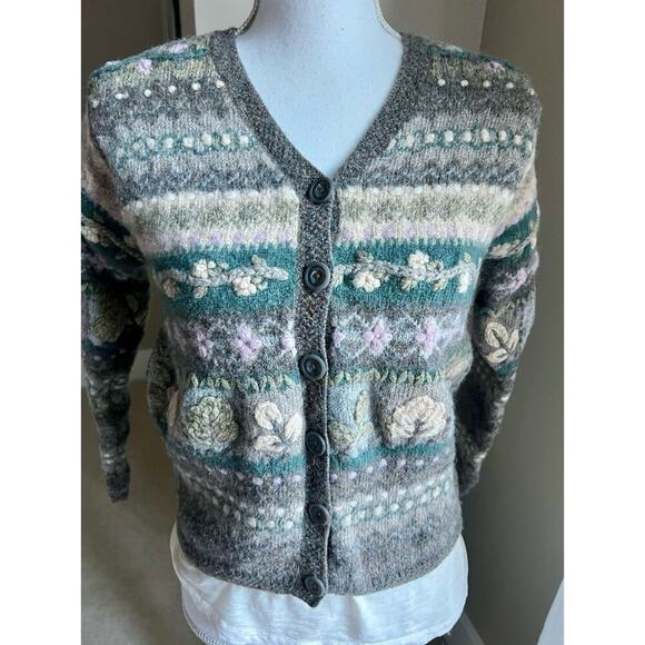 Talbots vintage wool floral cardigan sweater size Medium - Picture 2 of 5